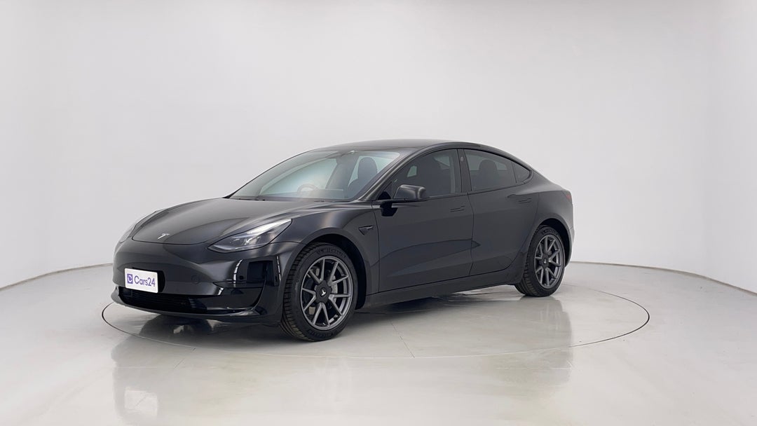 2023 Tesla Model 3 Rear-wheel Drive, Automatic, 38646 km, Left Front Diagonal (45- Degree) View