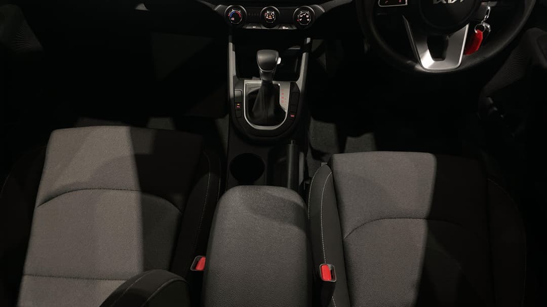 2024 Kia Cerato S, Automatic, 24258 km, Center Console