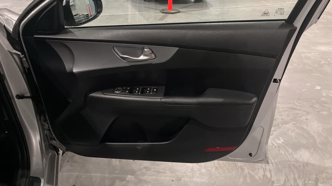 2024 Kia Cerato S, Automatic, 24258 km, Speaker View