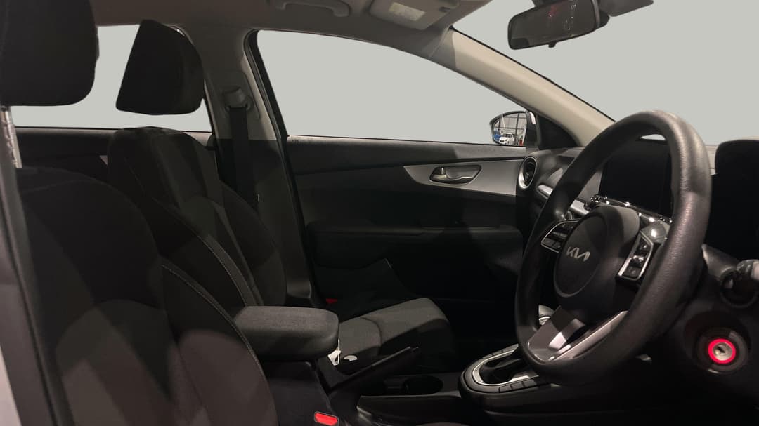 2024 Kia Cerato S, Automatic, 24258 km, Right Side Front Door Cabin View