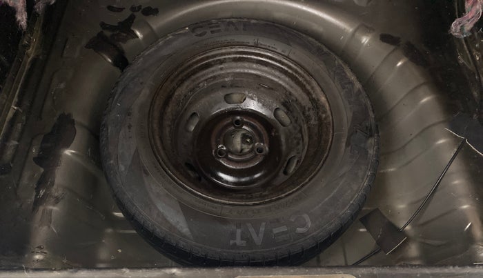 2016 Renault Kwid RXT, Petrol, Manual, 37,451 km, Spare Tyre