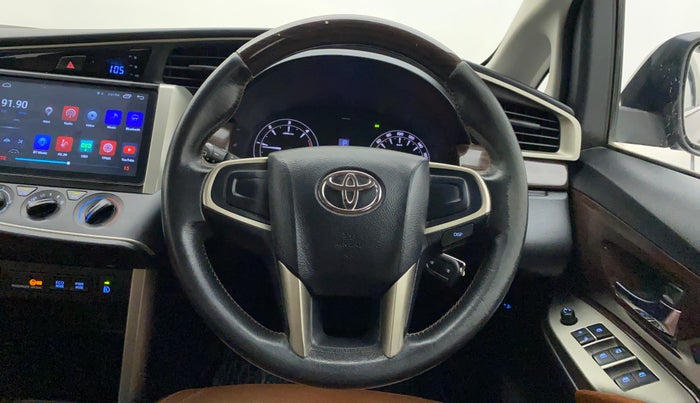 2017 Toyota Innova Crysta 2.8 GX AT 8 STR, Diesel, Automatic, 70,594 km, Steering Wheel Close Up