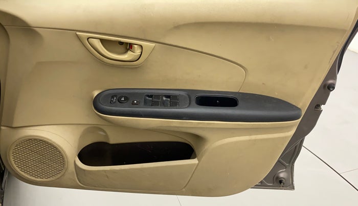 2014 Honda Brio S MT, Petrol, Manual, 55,996 km, Driver Side Door Panels Control