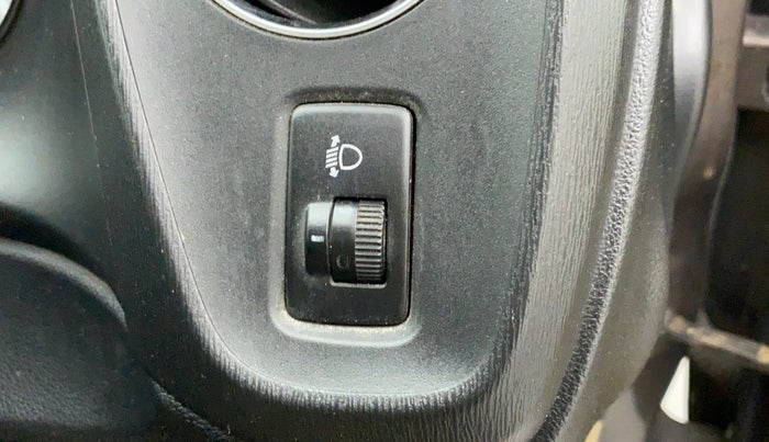 2014 Honda Brio S MT, Petrol, Manual, 55,996 km, Dashboard - Headlight height adjustment not working