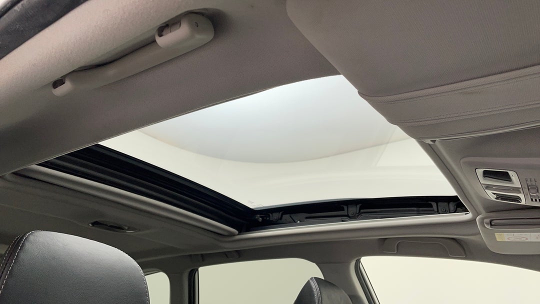 Interior Sunroof/Moonroof