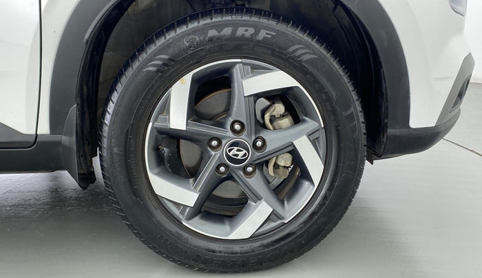 2019 Hyundai VENUE 1.0L Turbo GDI SX(O) MT, Petrol, Manual, 12,815 km, Right Front Wheel
