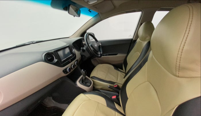 2014 Hyundai Grand i10 ASTA AT 1.2 KAPPA VTVT, Petrol, Automatic, 81,634 km, Right Side Front Door Cabin