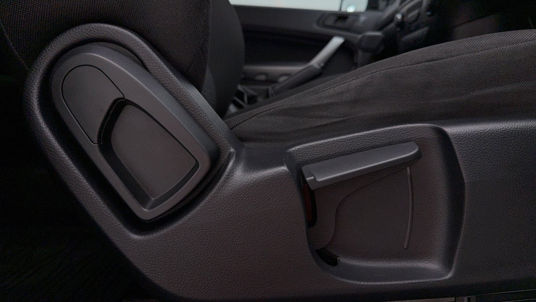 2021 Ford Ranger Sport 3.2 (4x4), Automatic, 75430 km, Drivers Side Adjustment Panel