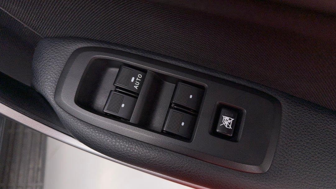 2021 Ford Ranger Sport 3.2 (4x4), Automatic, 75430 km, Drivers Side Door Panel Controls