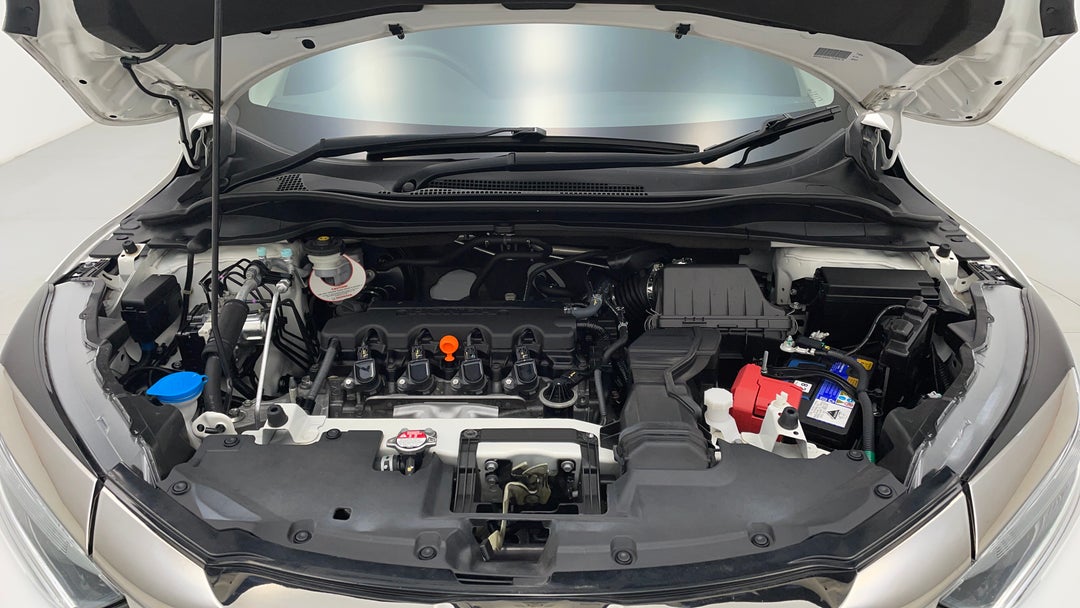 Open Bonnet (Engine)