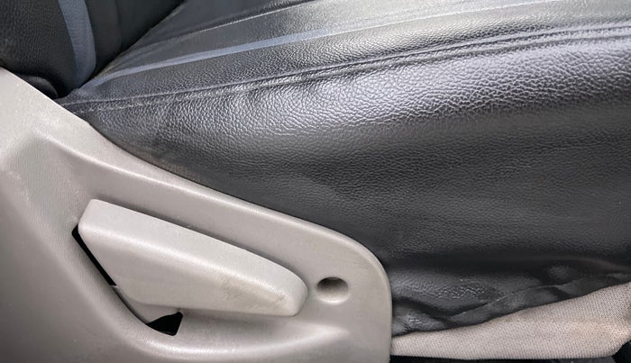 2014 Datsun Go T, Petrol, Manual, 22,453 km, Driver Side Adjustment Panel