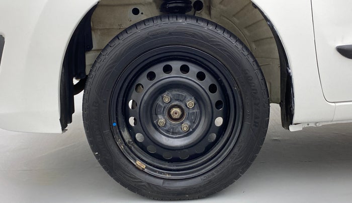 2013 Maruti Wagon R 1.0 VXI, Petrol, Manual, 71,616 km, Left Front Wheel