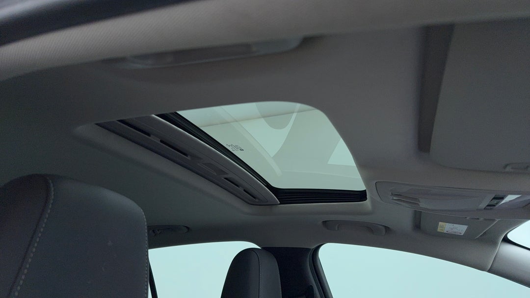 Interior Sunroof/Moonroof