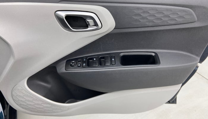 2021 Hyundai GRAND I10 NIOS SPORTZ 1.2 AT, Petrol, Automatic, 16,985 km, Driver Side Door Panels Control