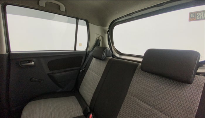 2012 Maruti Wagon R 1.0 LXI, Petrol, Manual, 85,329 km, Right Side Rear Door Cabin