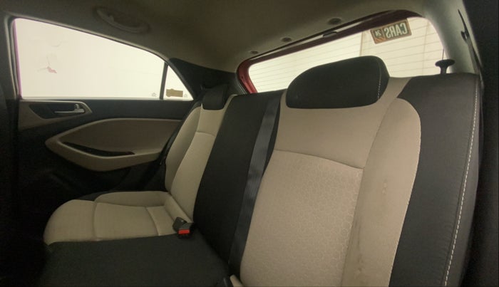 2015 Hyundai Elite i20 SPORTZ 1.2, Petrol, Manual, 27,625 km, Right Side Rear Door Cabin
