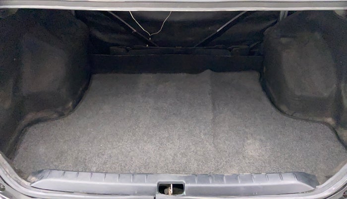 2011 Toyota Etios V, Petrol, Manual, 66,746 km, Boot Inside
