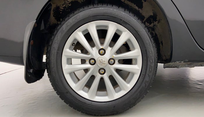 2011 Toyota Etios V, Petrol, Manual, 66,746 km, Right Rear Wheel