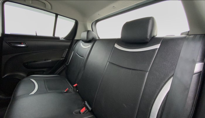 2015 Maruti Swift VDI ABS, Diesel, Manual, 28,505 km, Right Side Rear Door Cabin