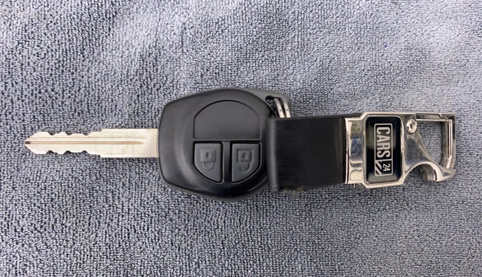 2015 Maruti Swift VDI ABS, Diesel, Manual, 28,505 km, Key Close Up