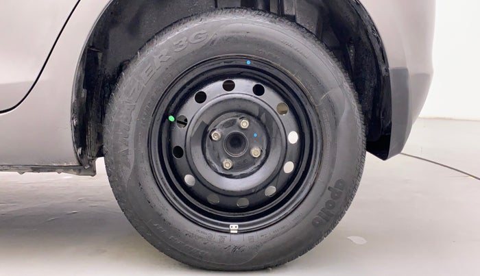 2015 Maruti Swift VDI ABS, Diesel, Manual, 28,505 km, Left Rear Wheel