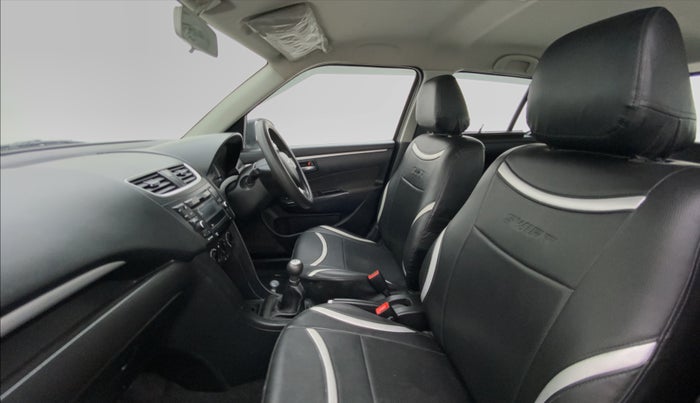 2015 Maruti Swift VDI ABS, Diesel, Manual, 28,505 km, Right Side Front Door Cabin