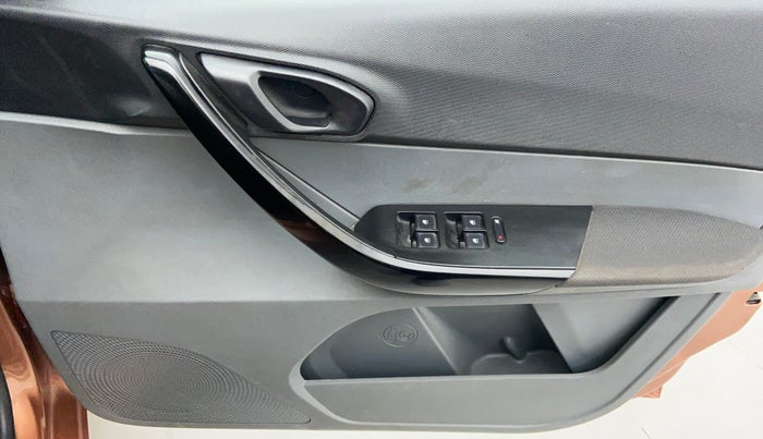 2017 Tata TIGOR Revotron XT, Petrol, Manual, 71,584 km, Driver Side Door Panels Control