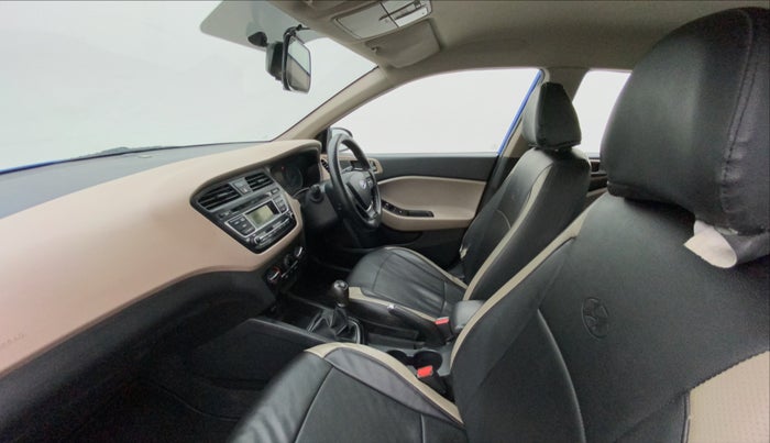 2017 Hyundai Elite i20 SPORTZ 1.2, Petrol, Manual, 52,641 km, Right Side Front Door Cabin