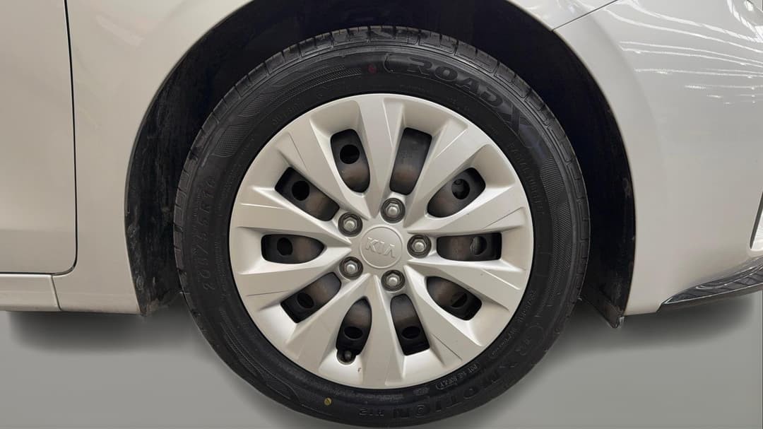 2021 Kia Cerato S, Automatic, 66511 km, Right Front Wheel