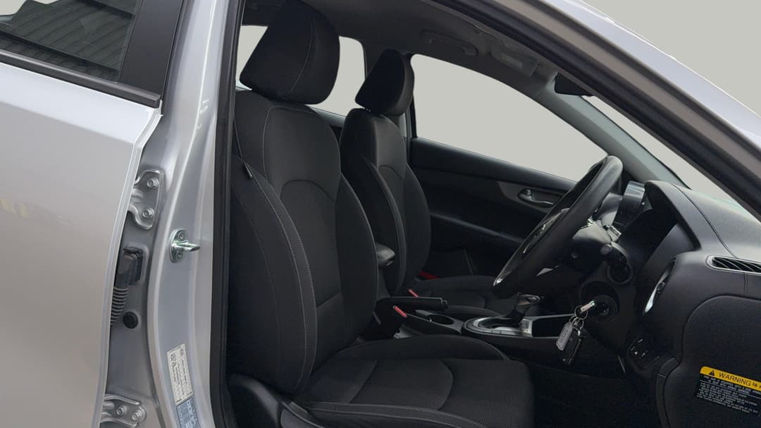 2021 Kia Cerato S, Automatic, 66511 km, Right Side Front Door Cabin View