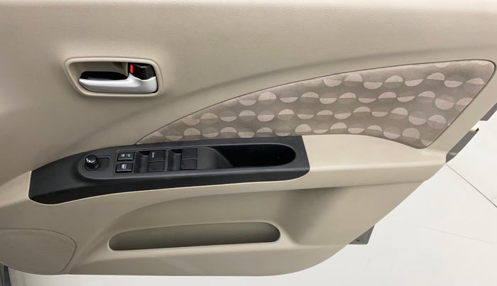2015 Maruti Celerio ZXI, Petrol, Manual, 37,021 km, Driver Side Door Panels Control