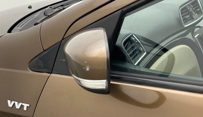 2016 Maruti Ciaz ZXI, Petrol, Manual, 72,907 km, Left rear-view mirror - Folding motor not working