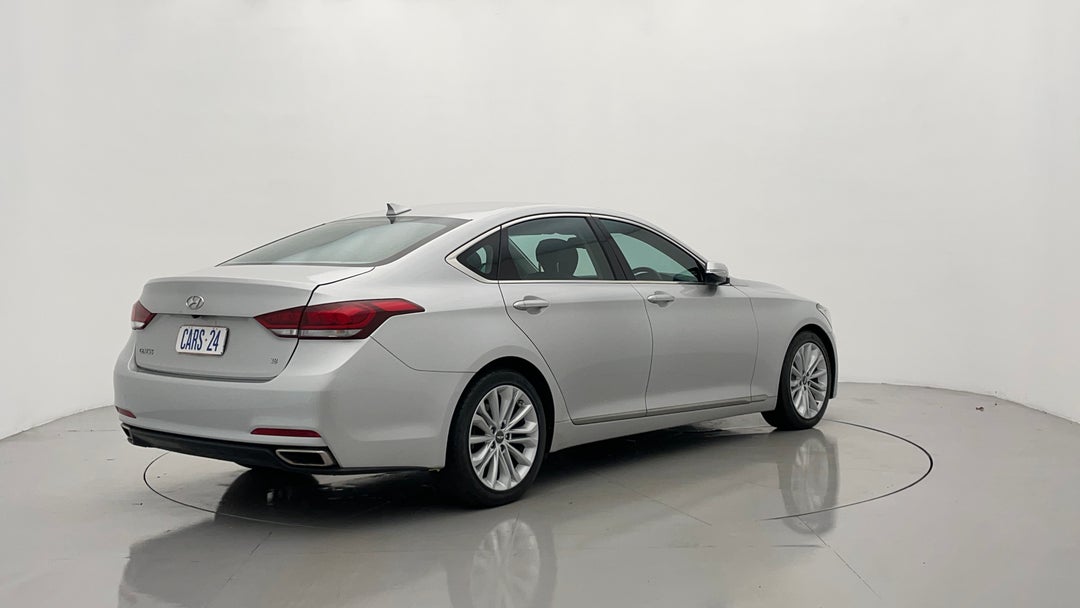 Right Back Diagonal (45- Degree) View