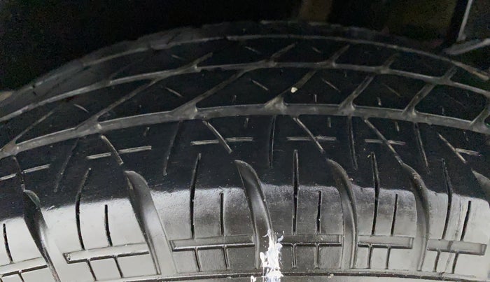 2017 Maruti Dzire VXI, Petrol, Manual, 97,354 km, Left Rear Tyre Tread
