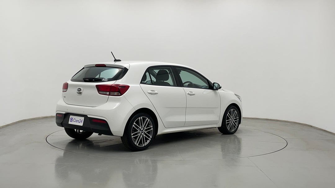 Right Back Diagonal (45- Degree) View