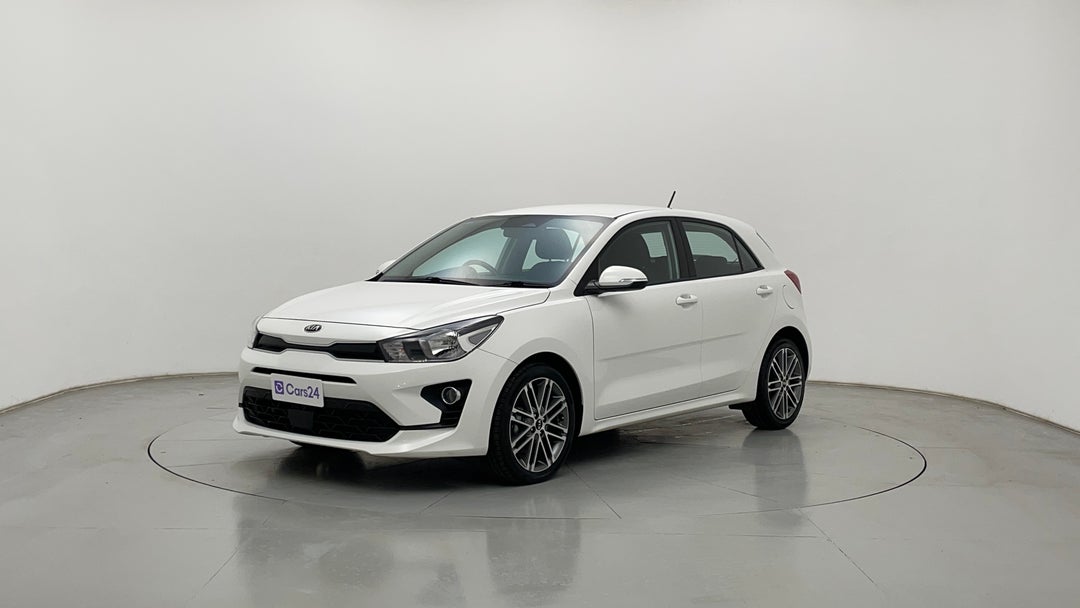 Left Front Diagonal (45- Degree) View