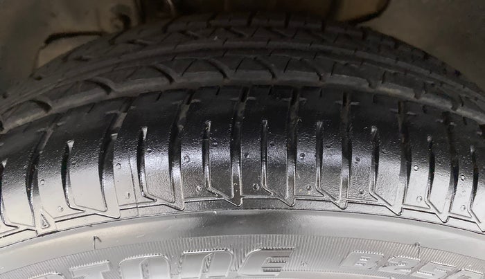 2017 Tata Tiago XZ 1.2 REVOTRON, Petrol, Manual, 29,567 km, Left Front Tyre Tread