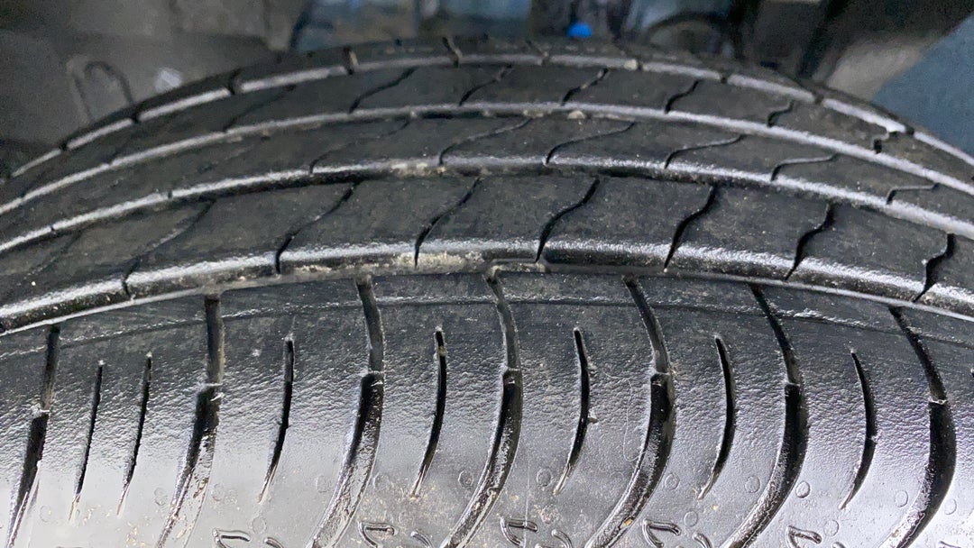Left Front Tyre Tread