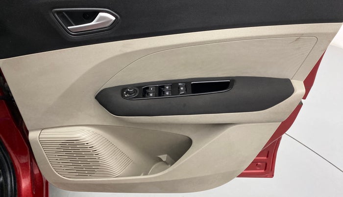 2019 Renault TRIBER 1.0 RXZ, Petrol, Manual, 22,445 km, Driver Side Door Panels Control