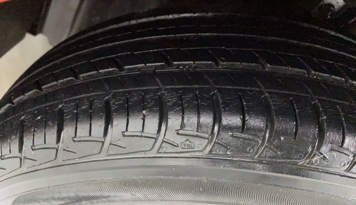 2018 Maruti Baleno DELTA 1.2 K12, Petrol, Manual, 26,671 km, Left Front Tyre Tread