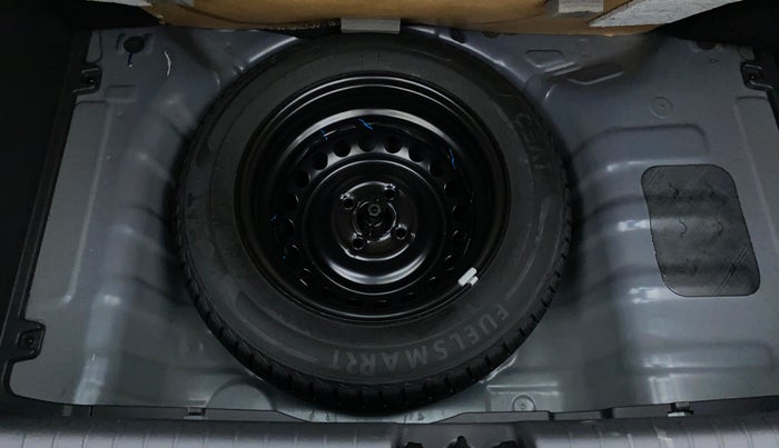 2020 Hyundai GRAND I10 NIOS MAGNA 1.2 MT, Petrol, Manual, 6,520 km, Spare Tyre