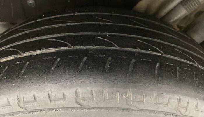 2018 Mahindra MARAZZO M8 7 STR, Diesel, Manual, 76,574 km, Left Rear Tyre Tread