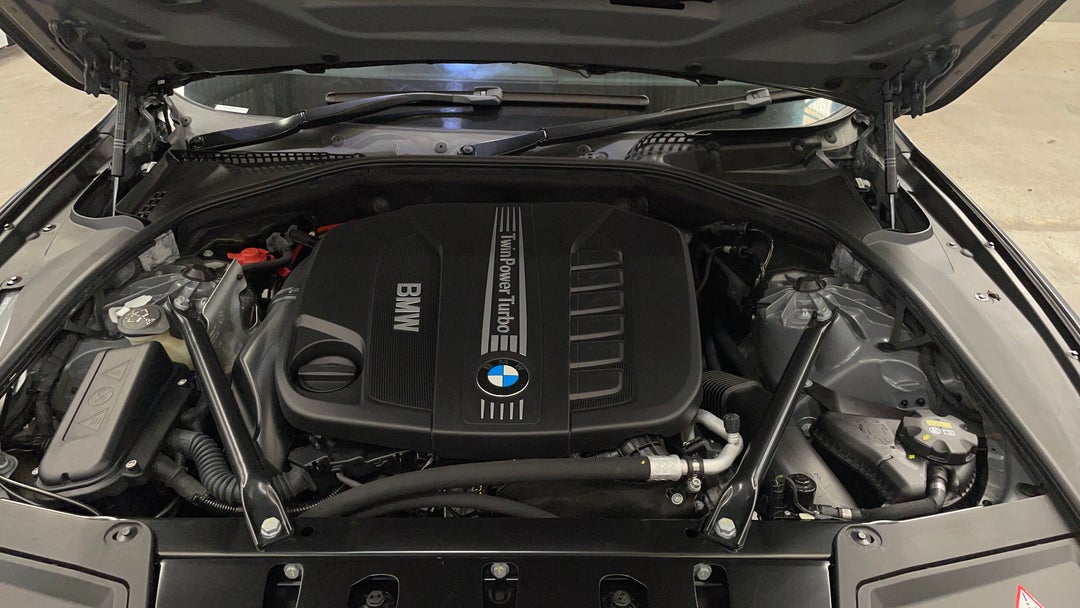 Open Bonnet (Engine)