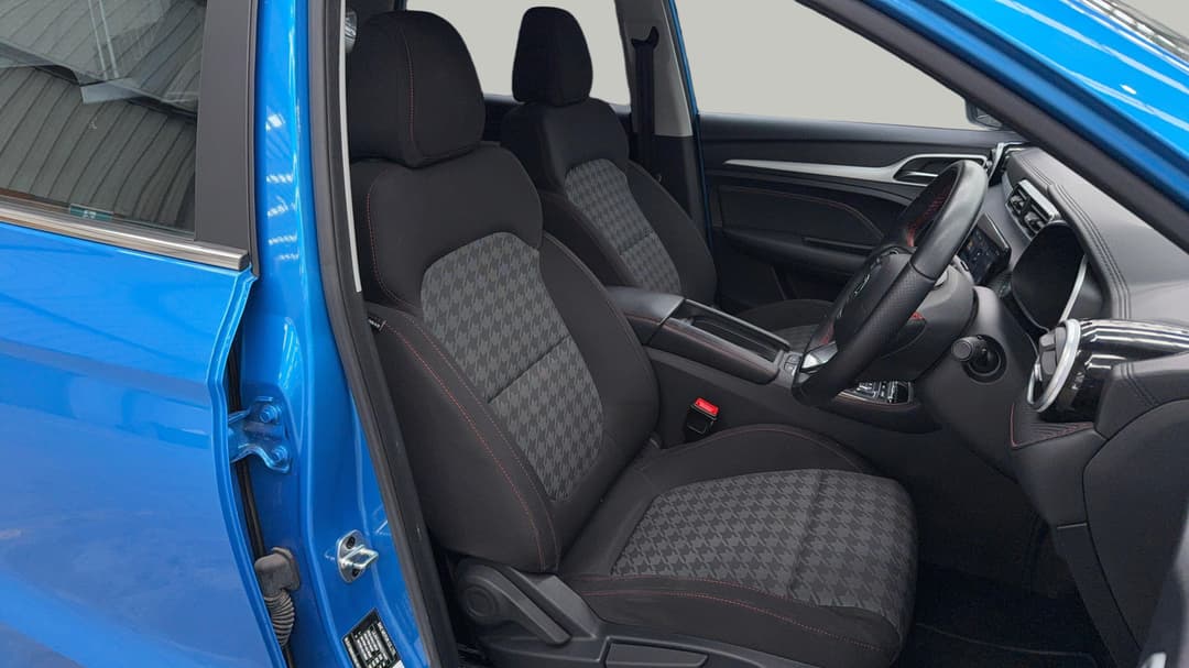 2022 MG ZS EV Excite, Automatic, 42662 km, Right Side Front Door Cabin View