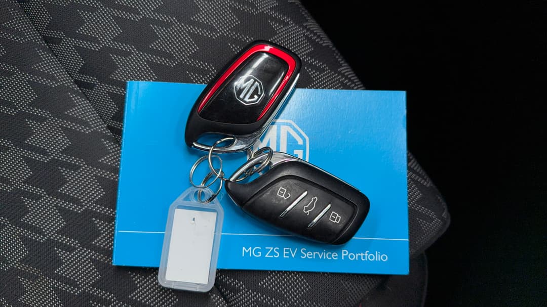 2022 MG ZS EV Excite, Automatic, 42662 km, Key Close-up