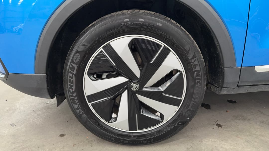 2022 MG ZS EV Excite, Automatic, 42662 km, Left Front Wheel