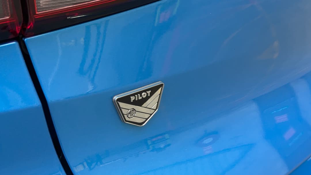 2022 MG ZS EV Excite, Automatic, 42662 km, Badge (Boot Left Side)
