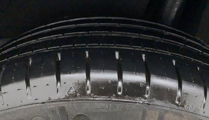 2017 Maruti Baleno ZETA PETROL 1.2, Petrol, Manual, 47,583 km, Left Rear Tyre Tread