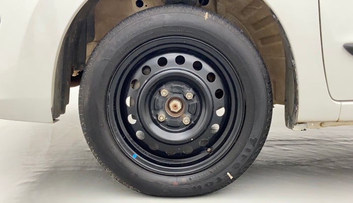 2014 Maruti Wagon R 1.0 VXI, Petrol, Manual, 58,456 km, Left Front Wheel