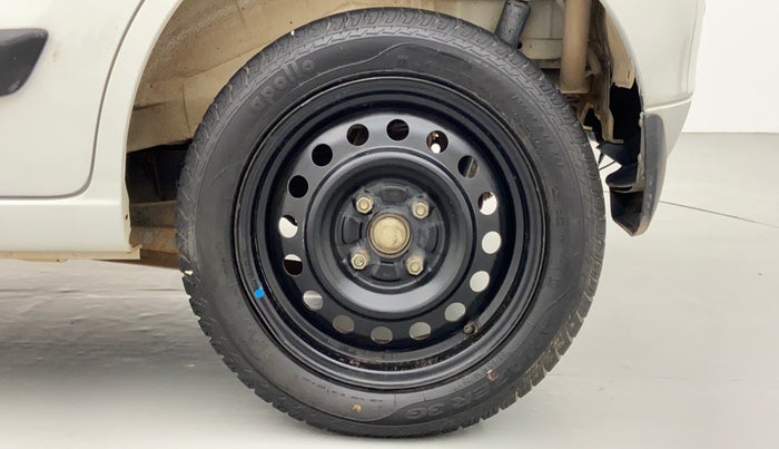 2014 Maruti Wagon R 1.0 VXI, Petrol, Manual, 58,456 km, Left Rear Wheel